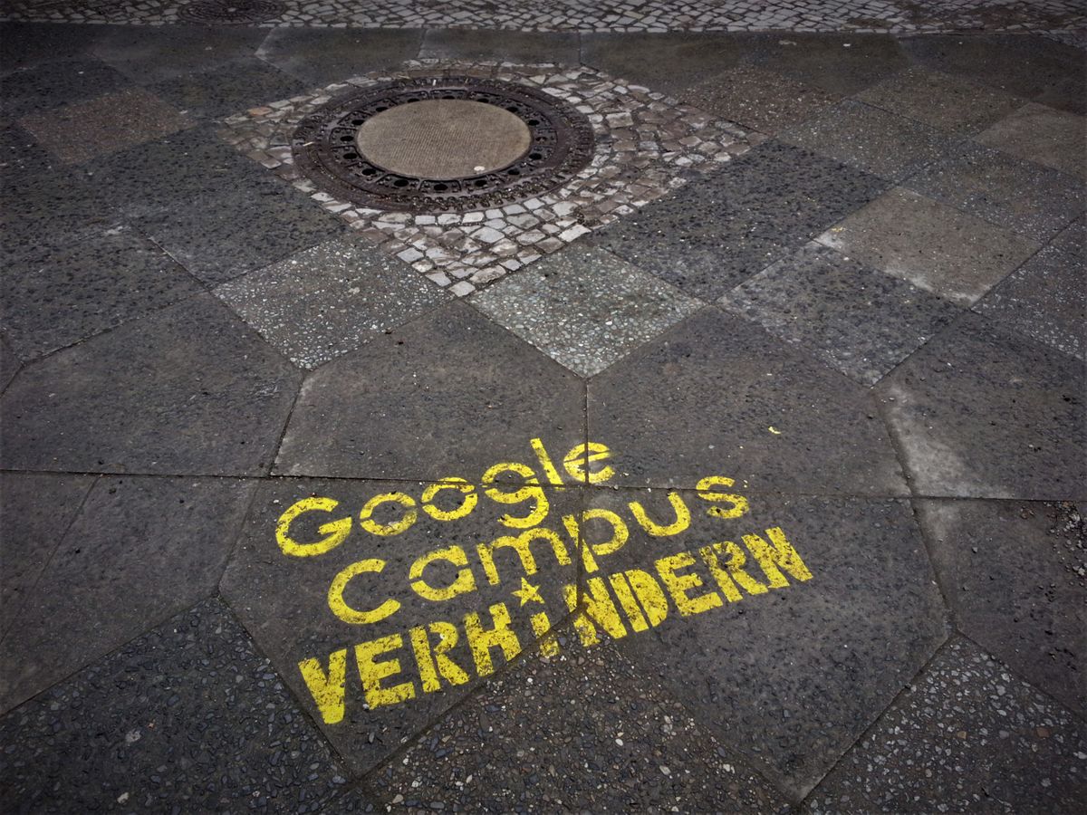 Un barrio de Berlín alzado contra Google: Efecto FUCK OFF Google